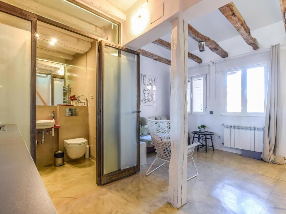Apartamento En La Plaza De Lavapies Para 4 Personas Madrid Exterior photo